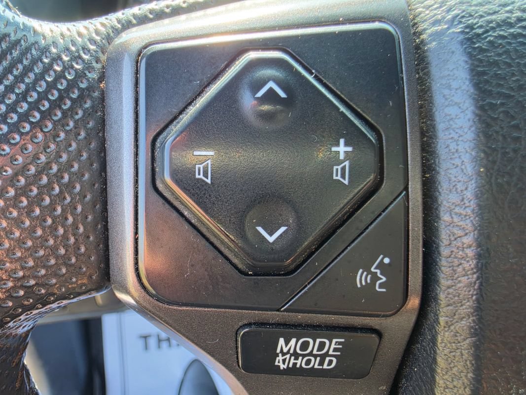 Used 2016 Toyota Tacoma TRD Sport w/ Towing Package AWD/4WD image 19
