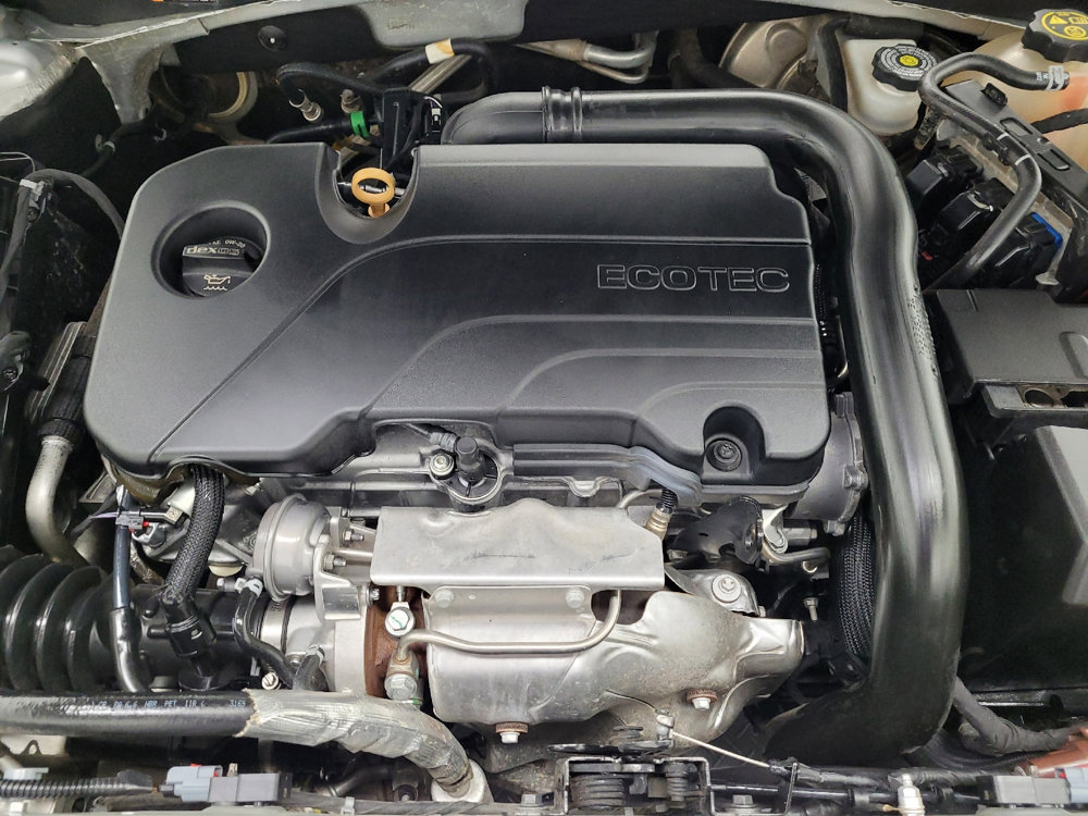 Used 2020 Chevrolet Malibu LT image 30