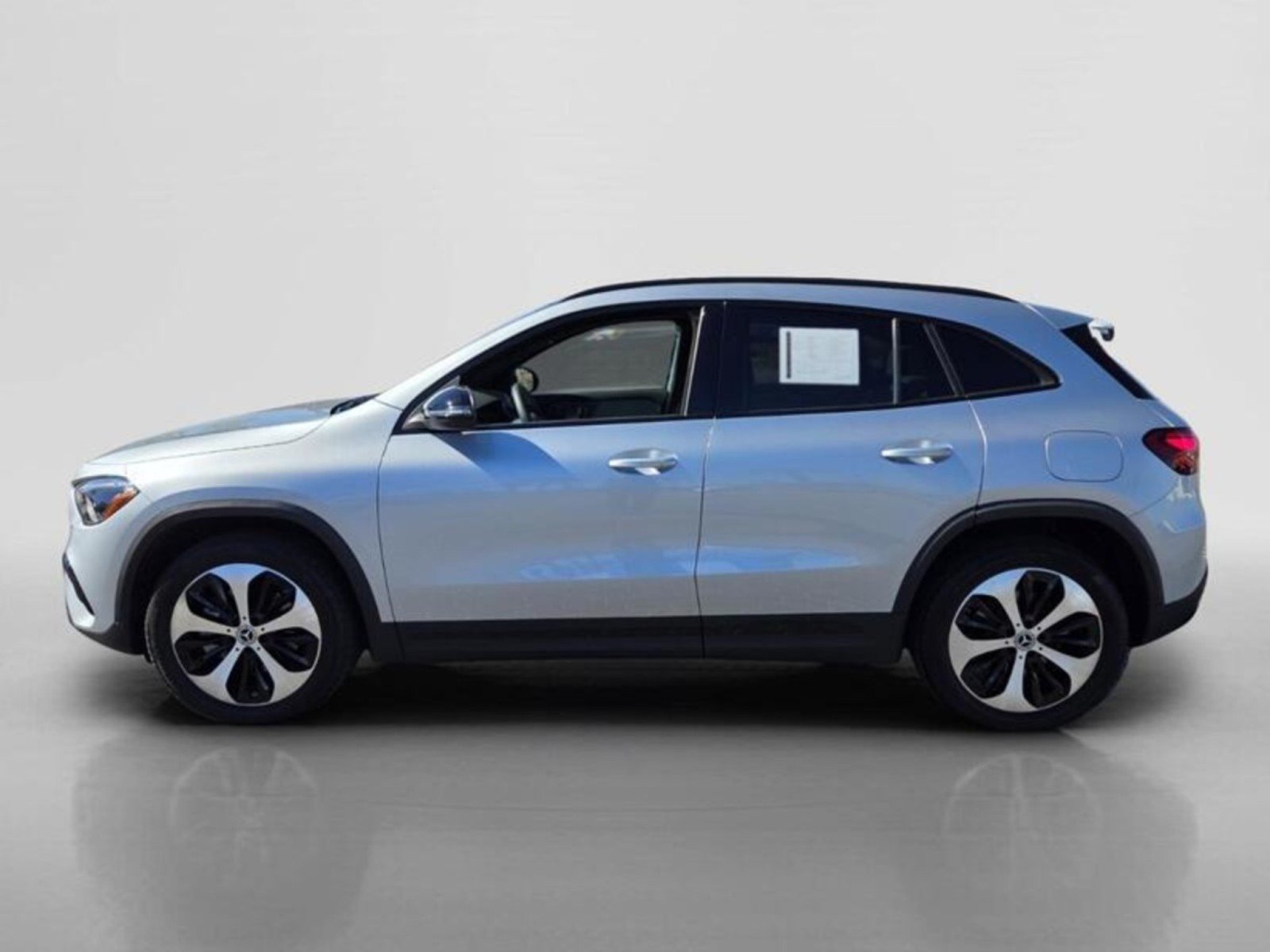 Certified 2026 Mercedes-Benz GLA 250 image 2