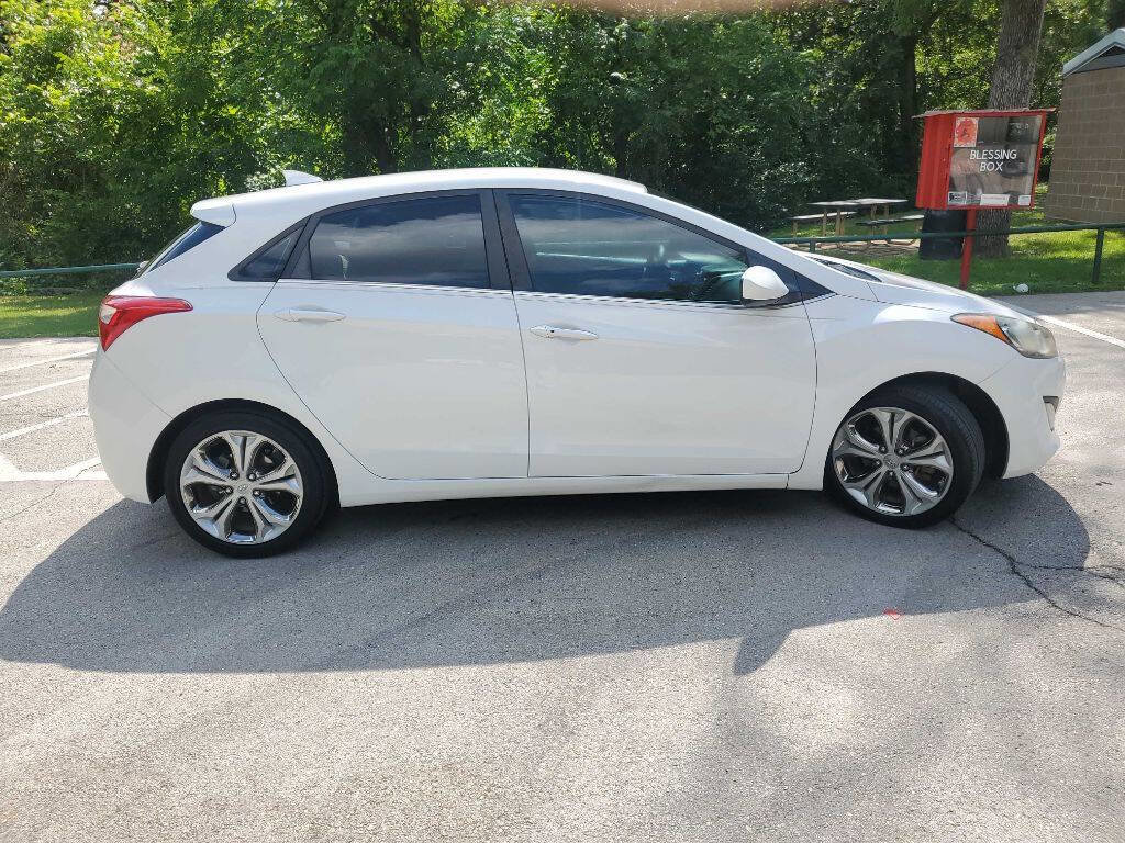 Used 2013 Hyundai Elantra GT w/ Touch & Go Pkg FWD image 7