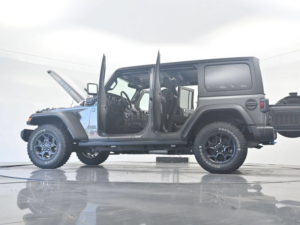 Used 2023 Jeep Wrangler Unlimited w/ Cold Weather Group AWD/4WD image 43