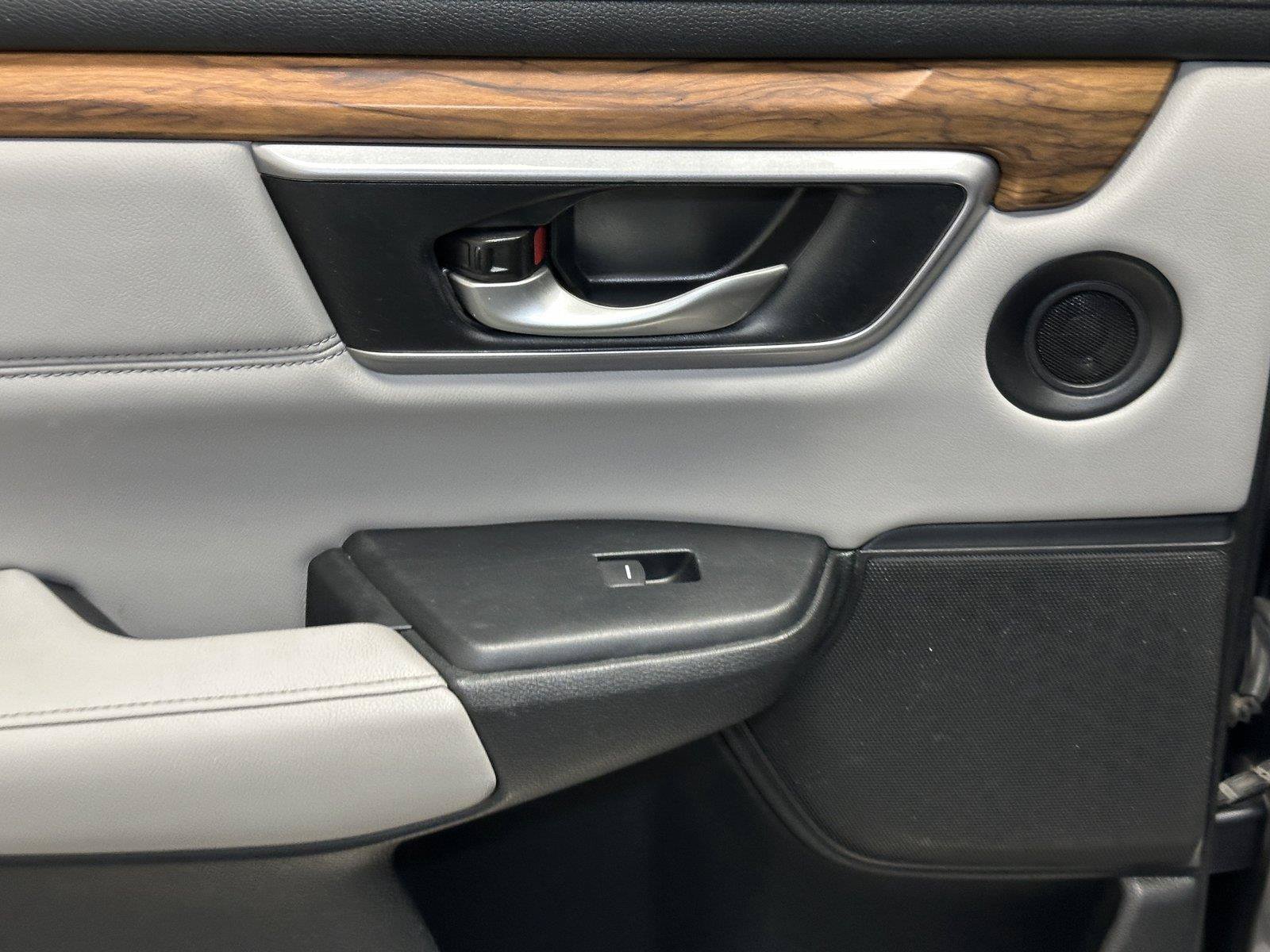 Used 2017 Honda CR-V EX-L image 29