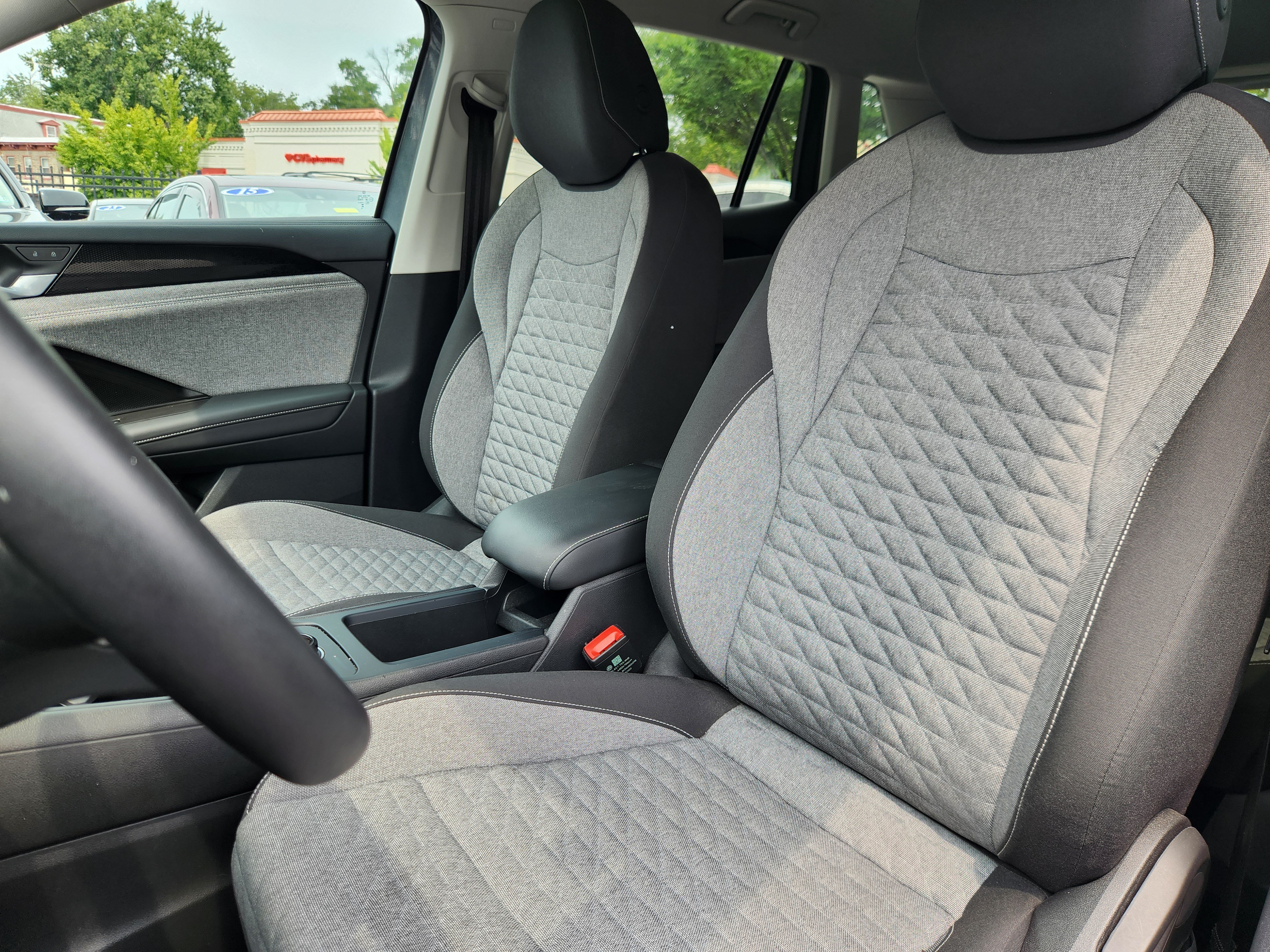 Used 2025 Volkswagen Tiguan S AWD/4WD image 7