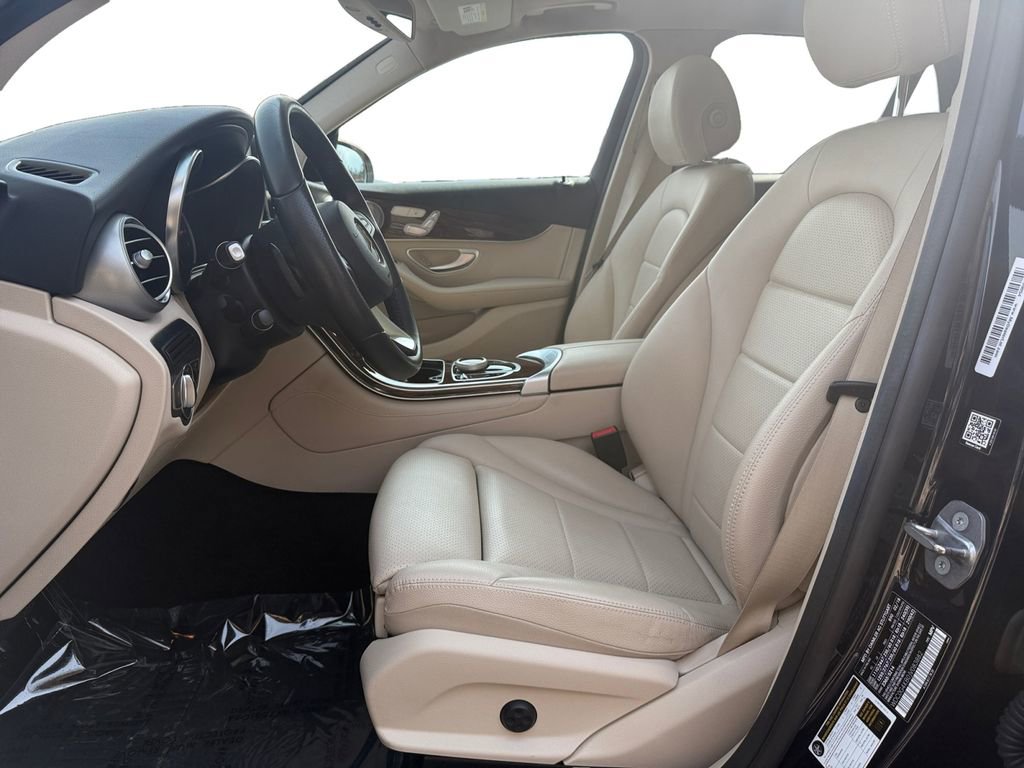 Used 2018 Mercedes-Benz GLC 300 4MATIC image 12