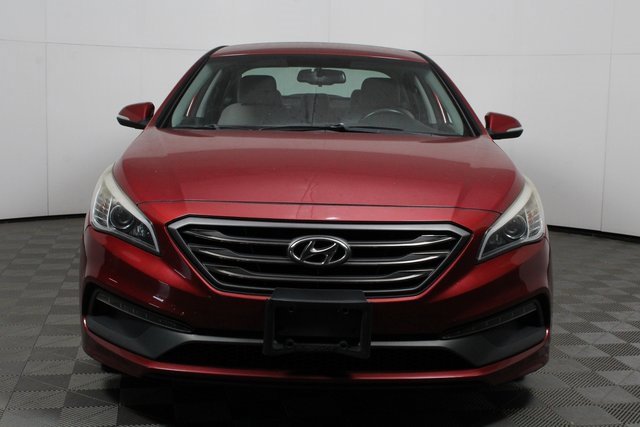 Used 2015 Hyundai Sonata Sport w/ Option Group 03 image 2