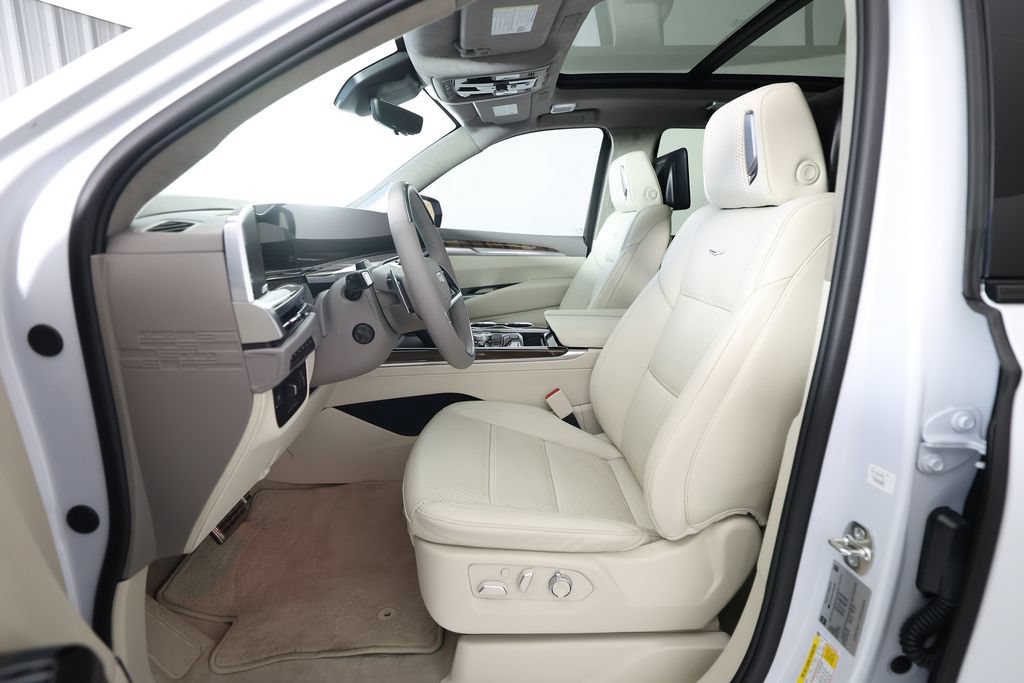 Used 2026 Cadillac Escalade Platinum Sport AWD/4WD image 19
