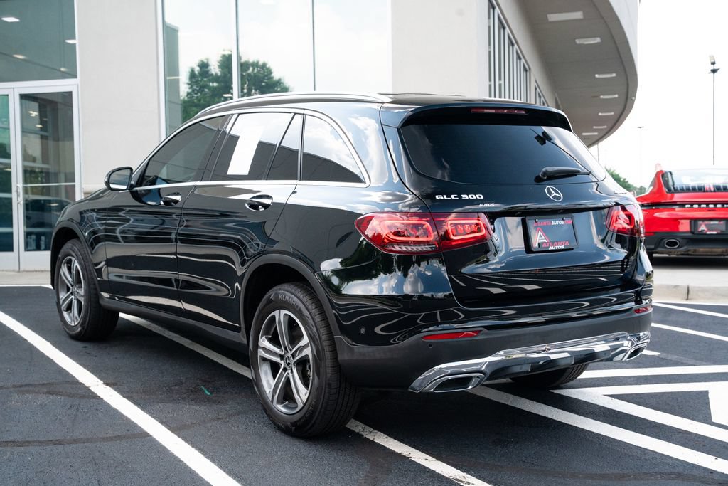 Used 2021 Mercedes-Benz GLC 300 4MATIC w/ Premium Package image 18