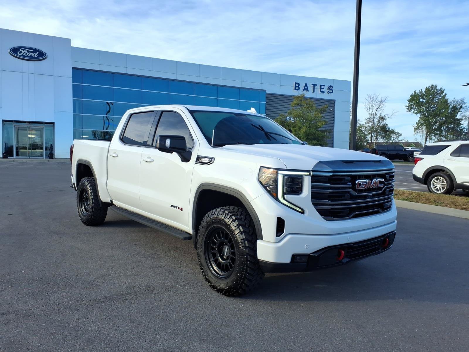 Used 2022 GMC Sierra 1500 AT4 w/ AT4 Premium Package