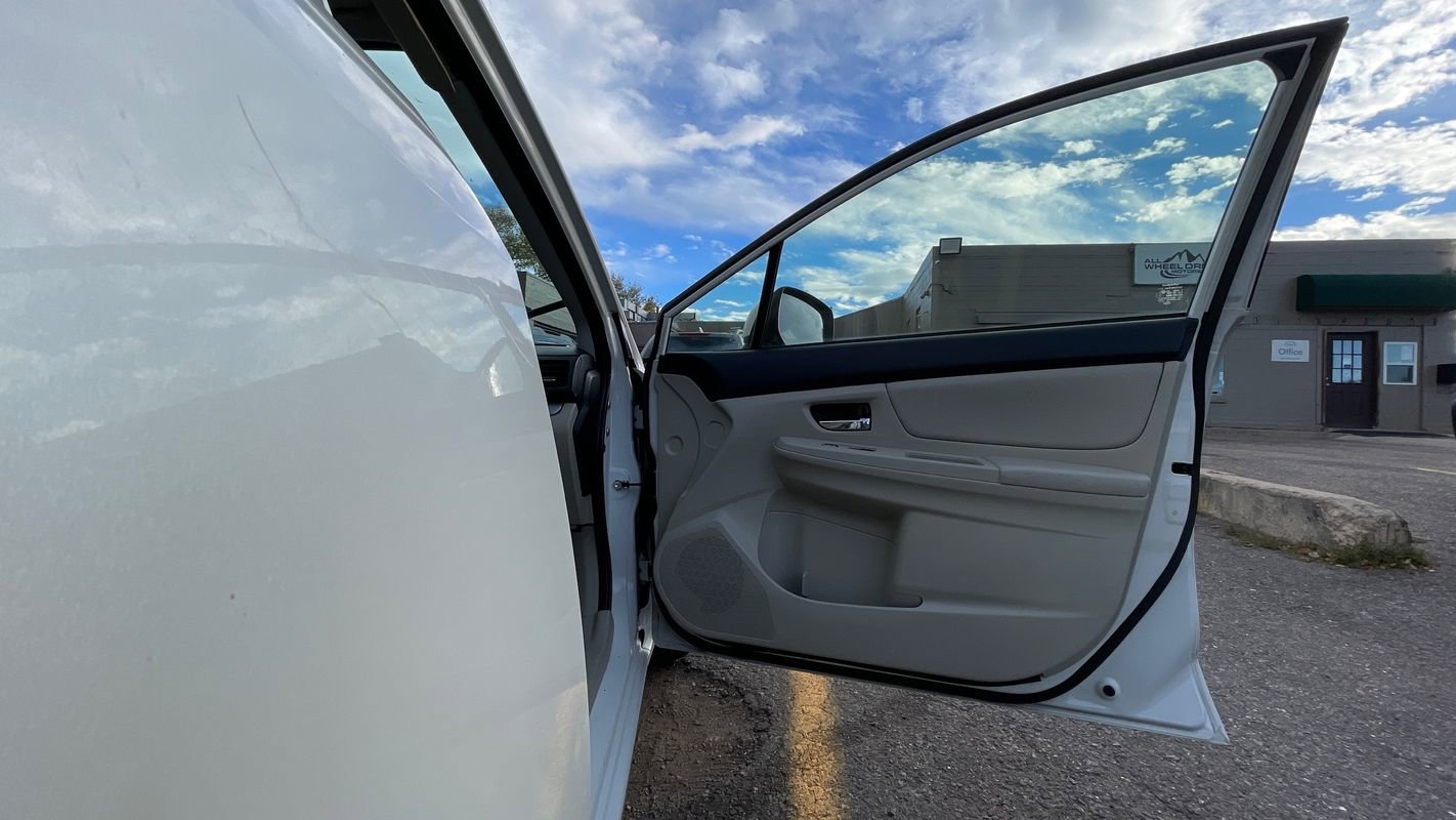 Used 2013 Subaru Impreza 2.0i Limited image 11