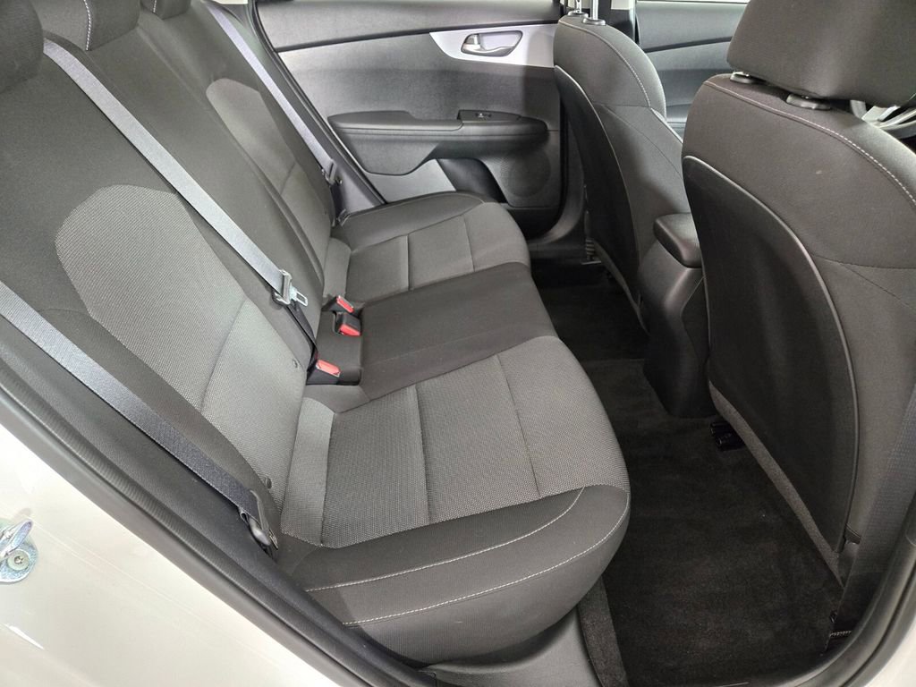 Used 2022 Kia Forte LXS image 19
