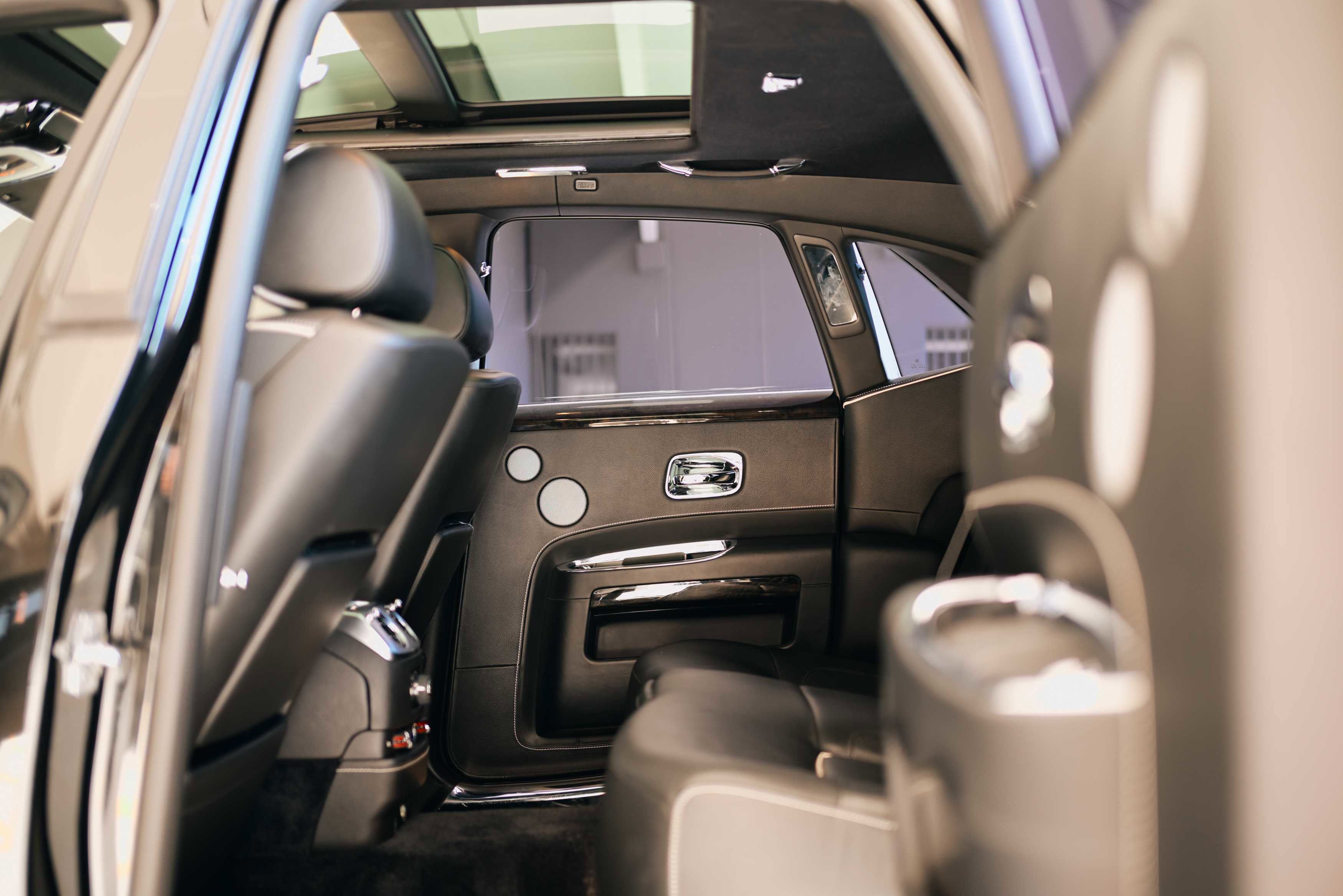 Used 2014 Rolls-Royce Ghost image 15