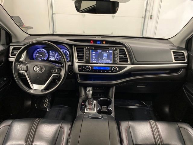 Used 2019 Toyota Highlander SE image 33