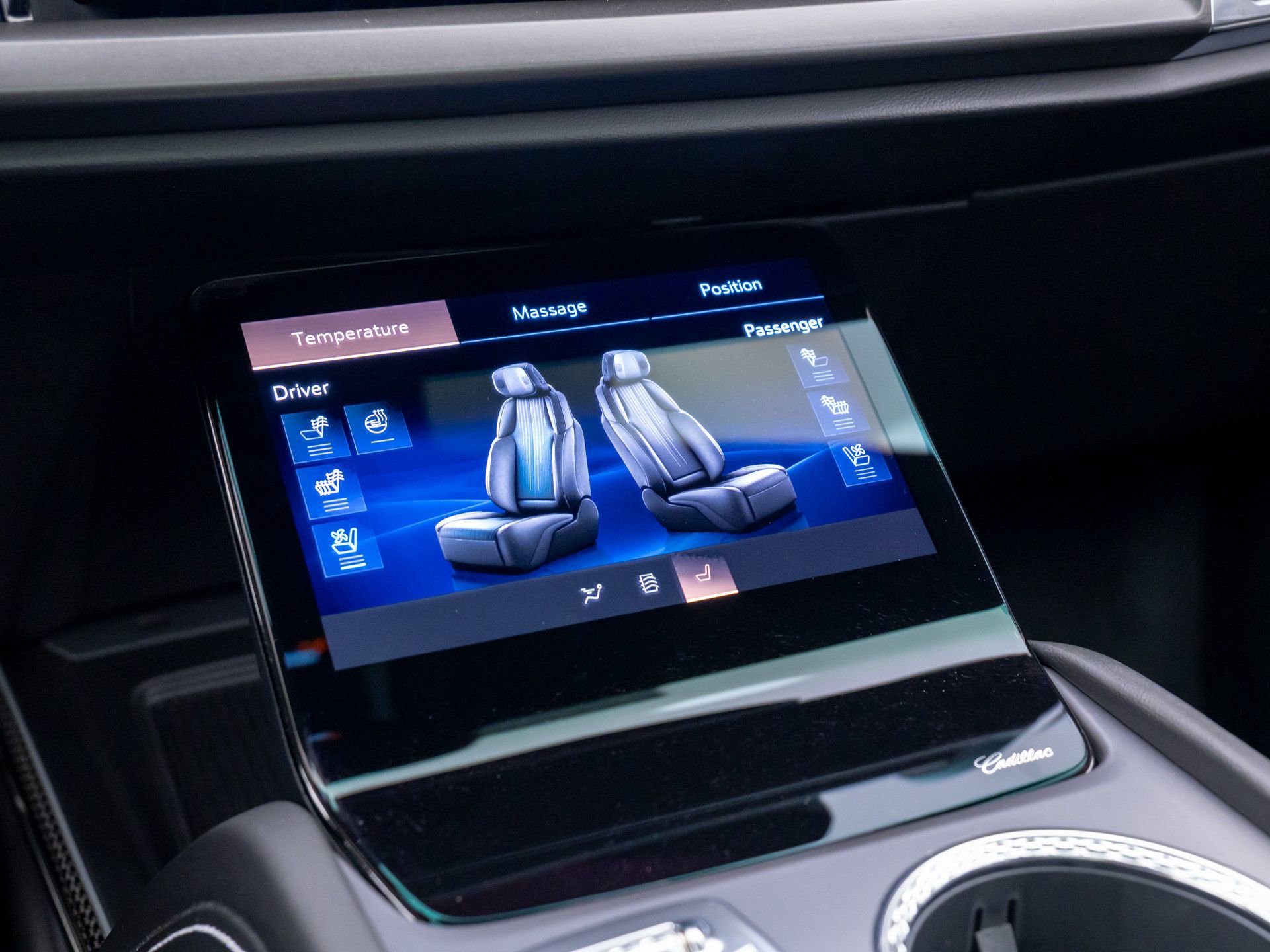 New 2026 Cadillac Vistiq Sport w/ LPO, Floor Liner Package image 24