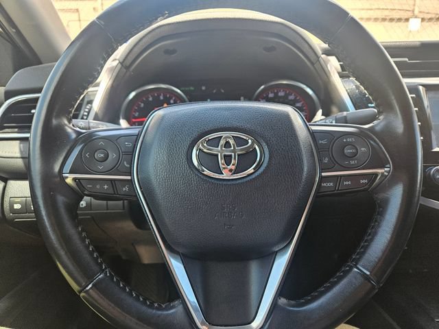 Used 2018 Toyota Camry XSE FWD image 9