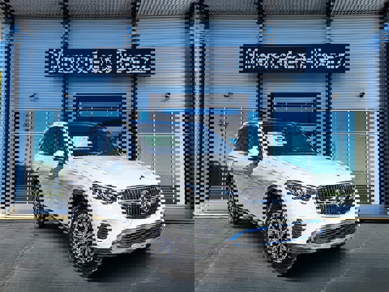 New 2026 Mercedes-Benz GLC 300 4MATIC