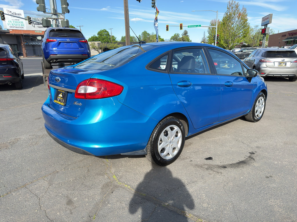 Used 2013 Ford Fiesta SE FWD image 8