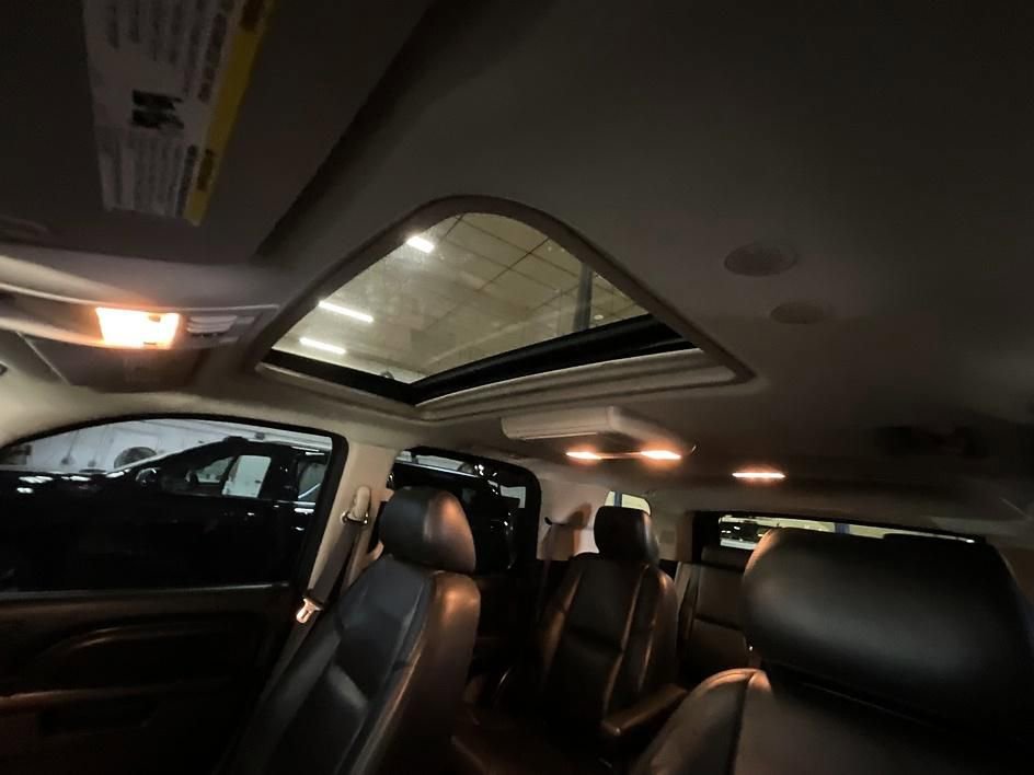 Used 2012 GMC Yukon Denali AWD/4WD image 17