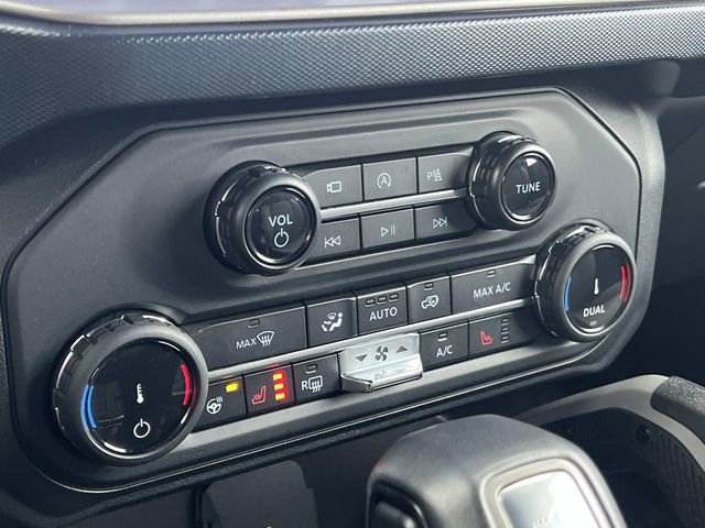 Used 2022 Ford Bronco Outer Banks image 19