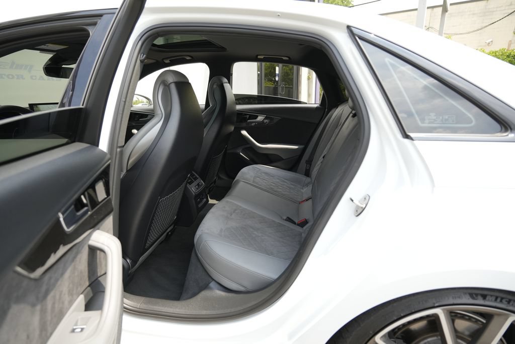 Used 2021 Audi S4 Premium Plus w/ Premium Plus Package AWD/4WD image 26