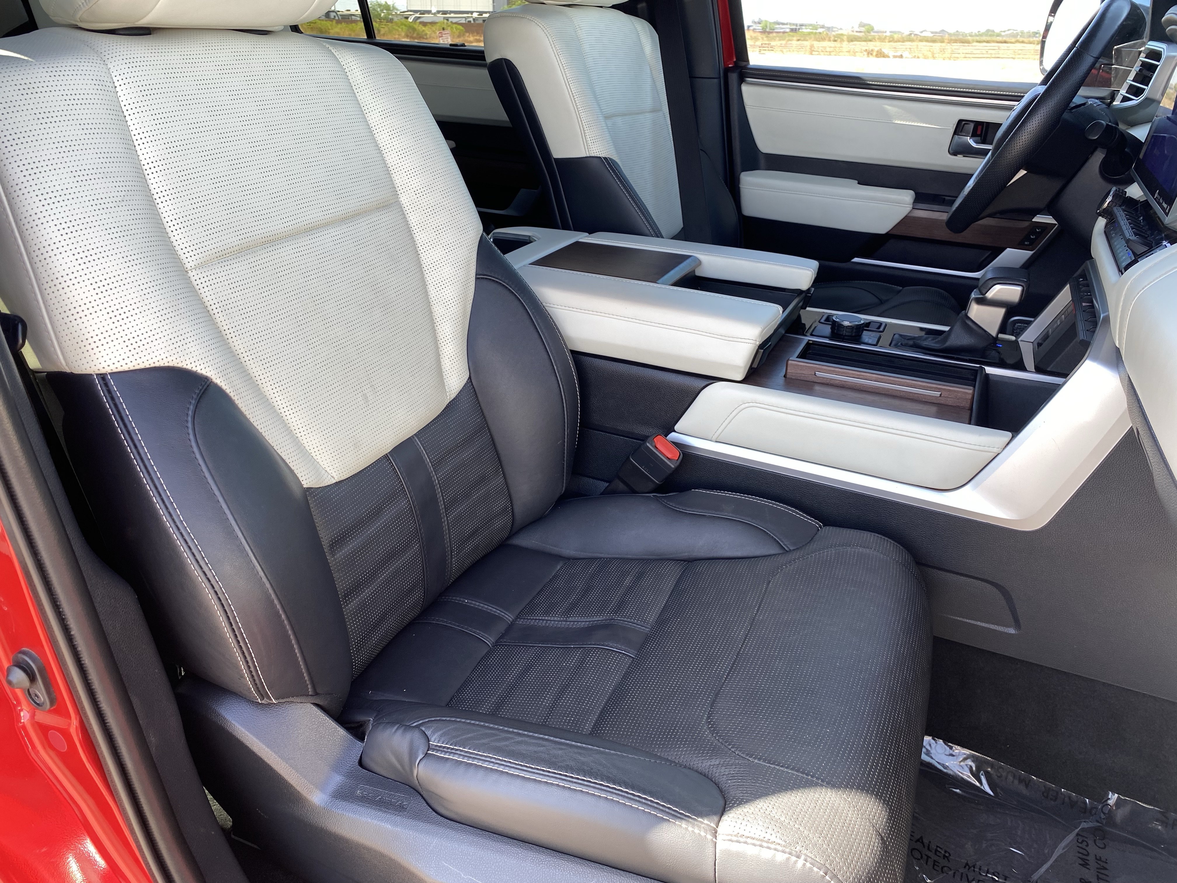 Used 2023 Toyota Sequoia Capstone AWD/4WD image 10