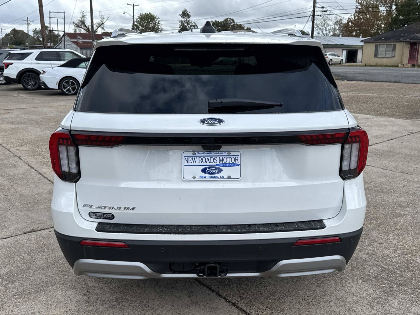 New 2026 Ford Explorer Platinum RWD image 5