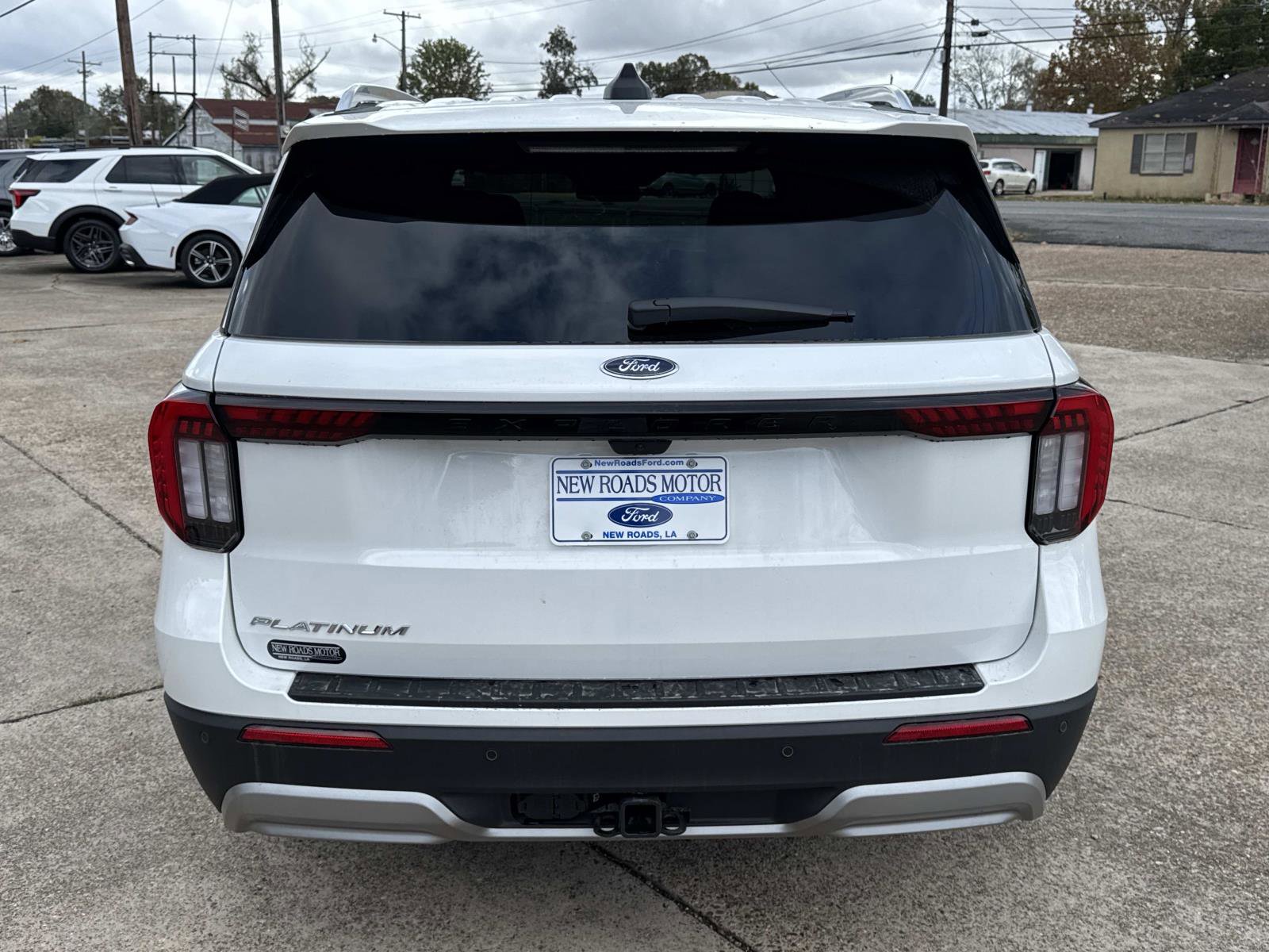 New 2026 Ford Explorer Platinum image 5