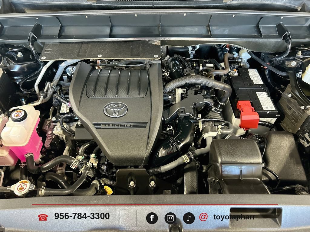 Used 2024 Toyota Highlander XSE FWD image 30
