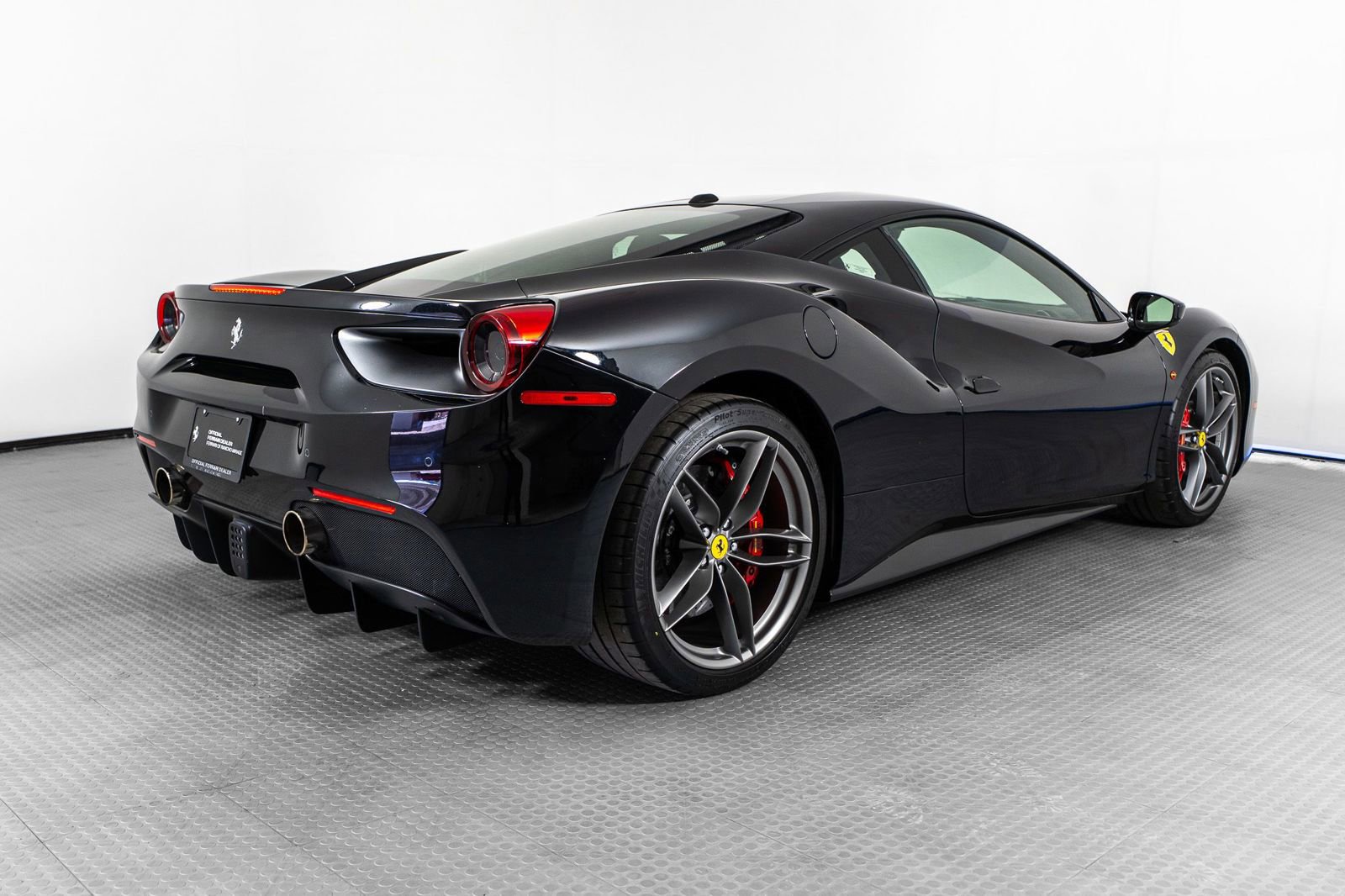 Certified 2019 Ferrari 488 GTB RWD image 8