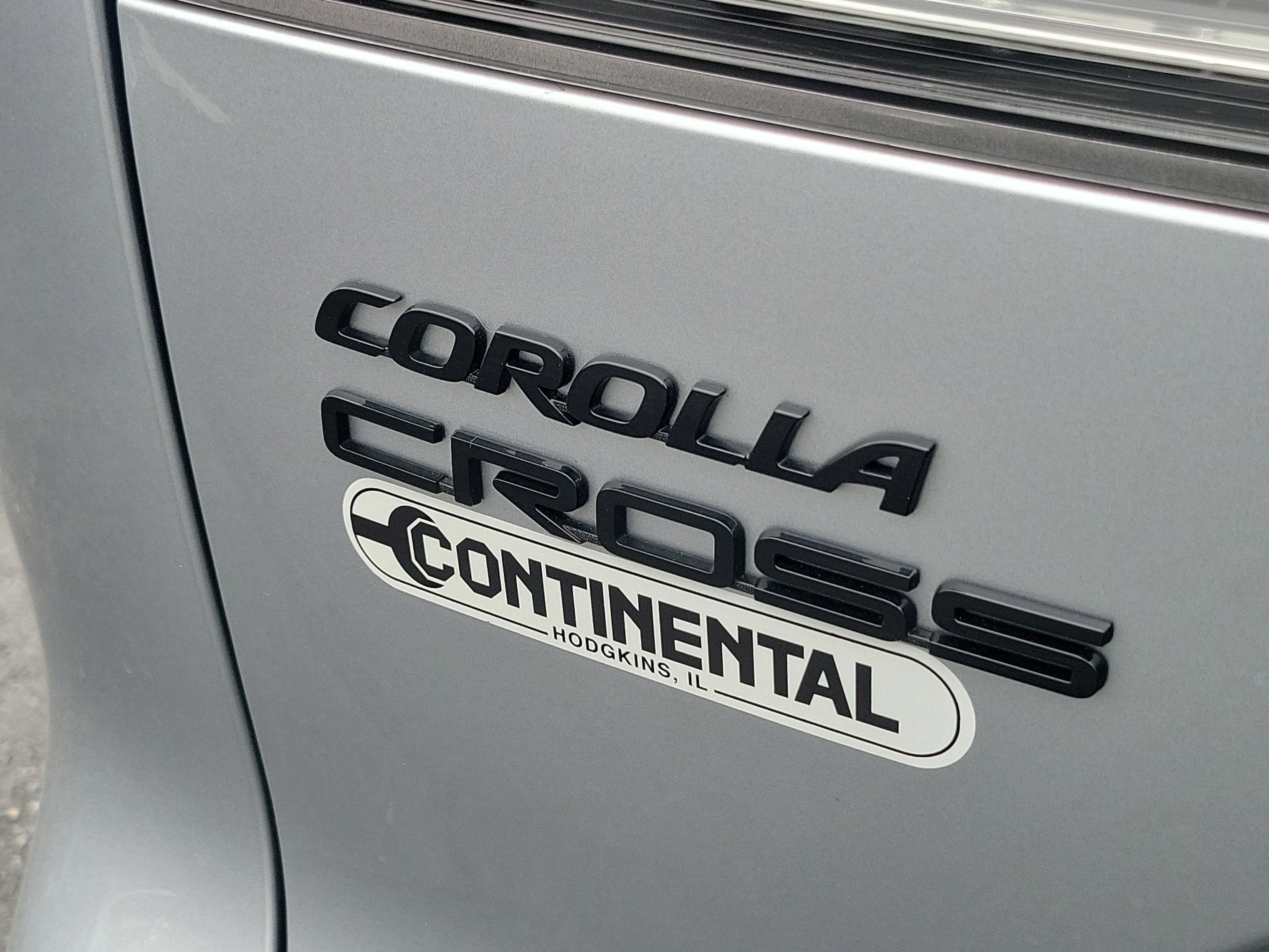 Used 2025 Toyota Corolla Cross AWD Hybrid w/ Convenience Package image 7