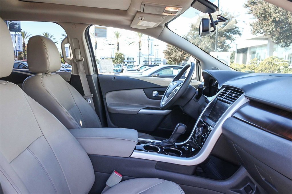 Used 2012 Ford Edge Limited image 21