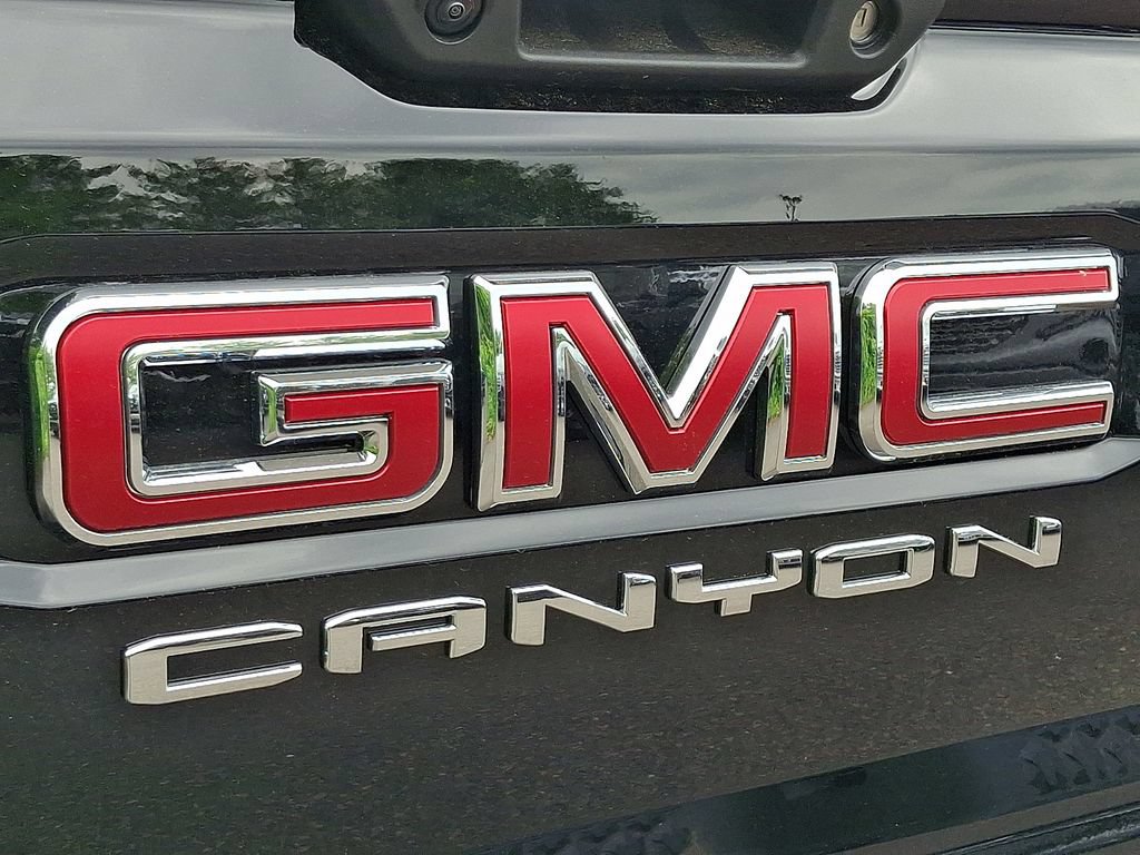 New 2026 GMC Canyon AT4 AWD/4WD image 19
