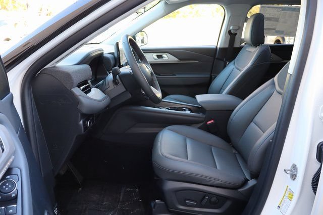 New 2026 Ford Explorer Active w/ Active Comfort Package AWD/4WD image 24