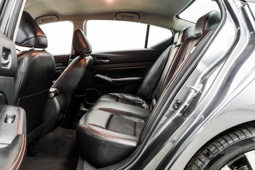 Used 2022 Nissan Altima 2.5 SR FWD image 39