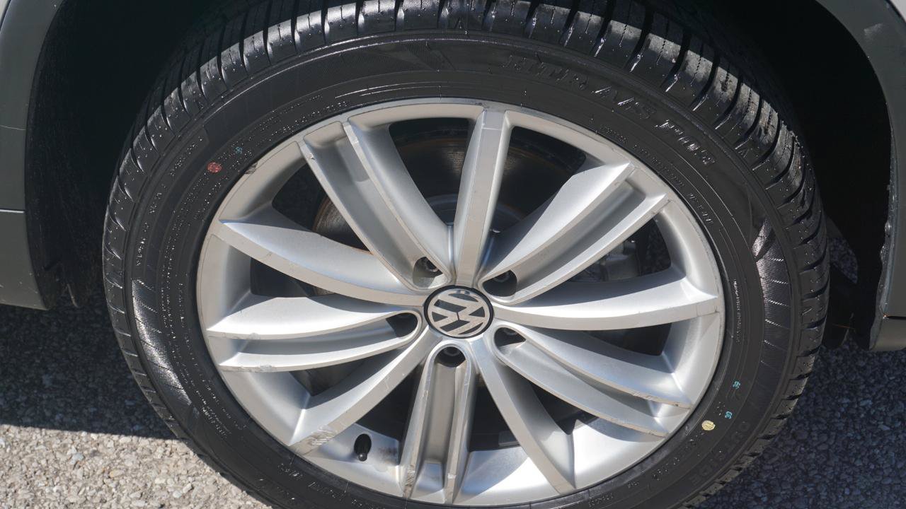 Used 2015 Volkswagen Tiguan SEL FWD image 22