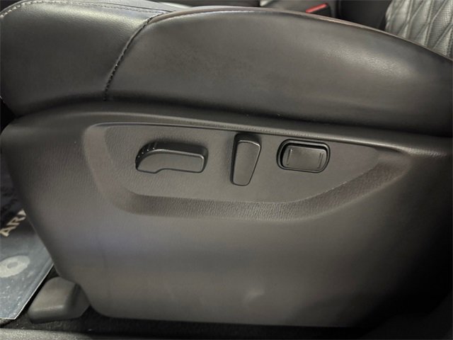 Used 2024 Nissan Armada Platinum w/ Cargo Package image 17