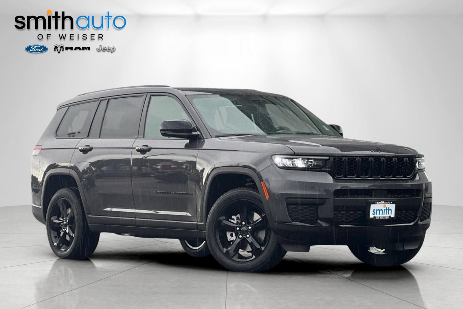 Used 2025 Jeep Grand Cherokee L Altitude AWD/4WD image 3