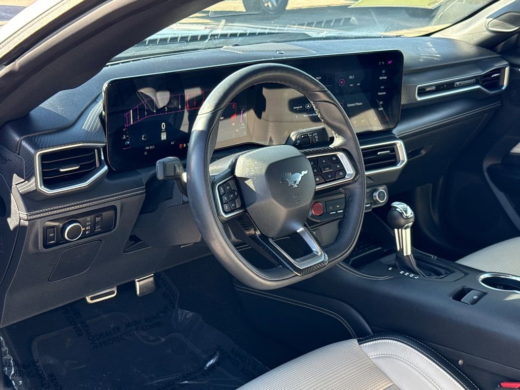 Used 2024 Ford Mustang Premium image 6