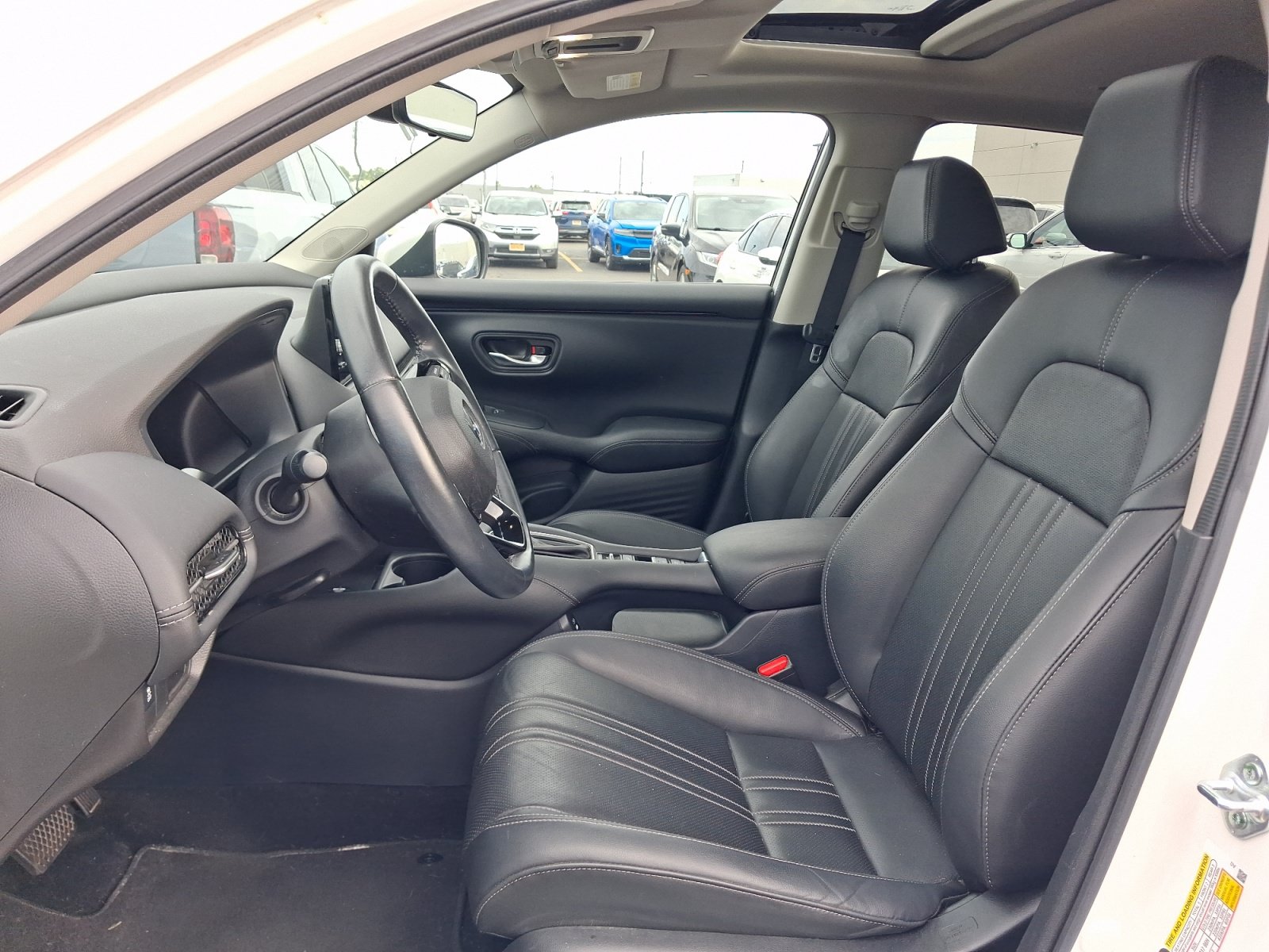 Used 2024 Honda HR-V EX-L image 5