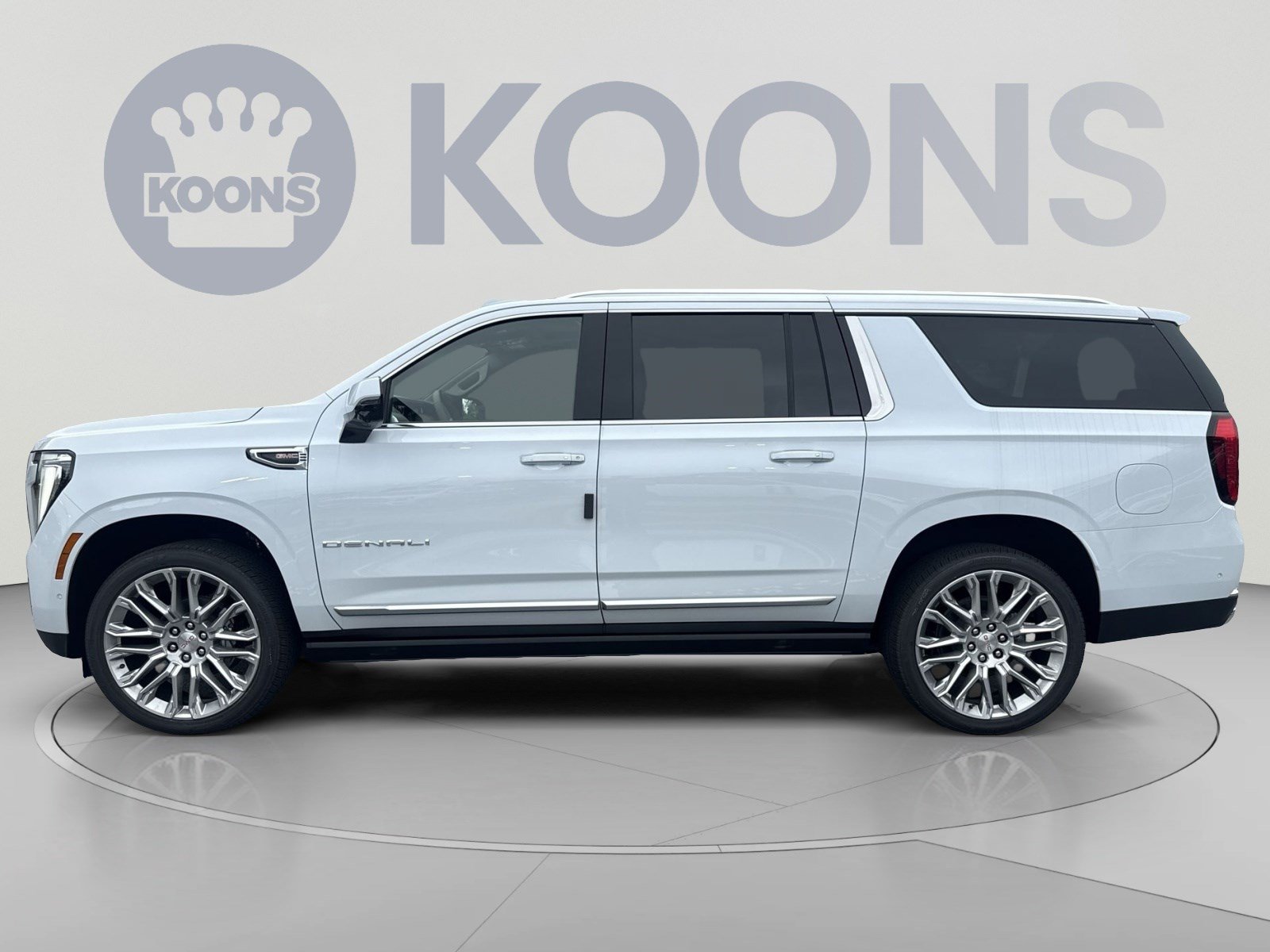 New 2026 GMC Yukon XL Denali w/ Denali Reserve Package AWD/4WD image 2