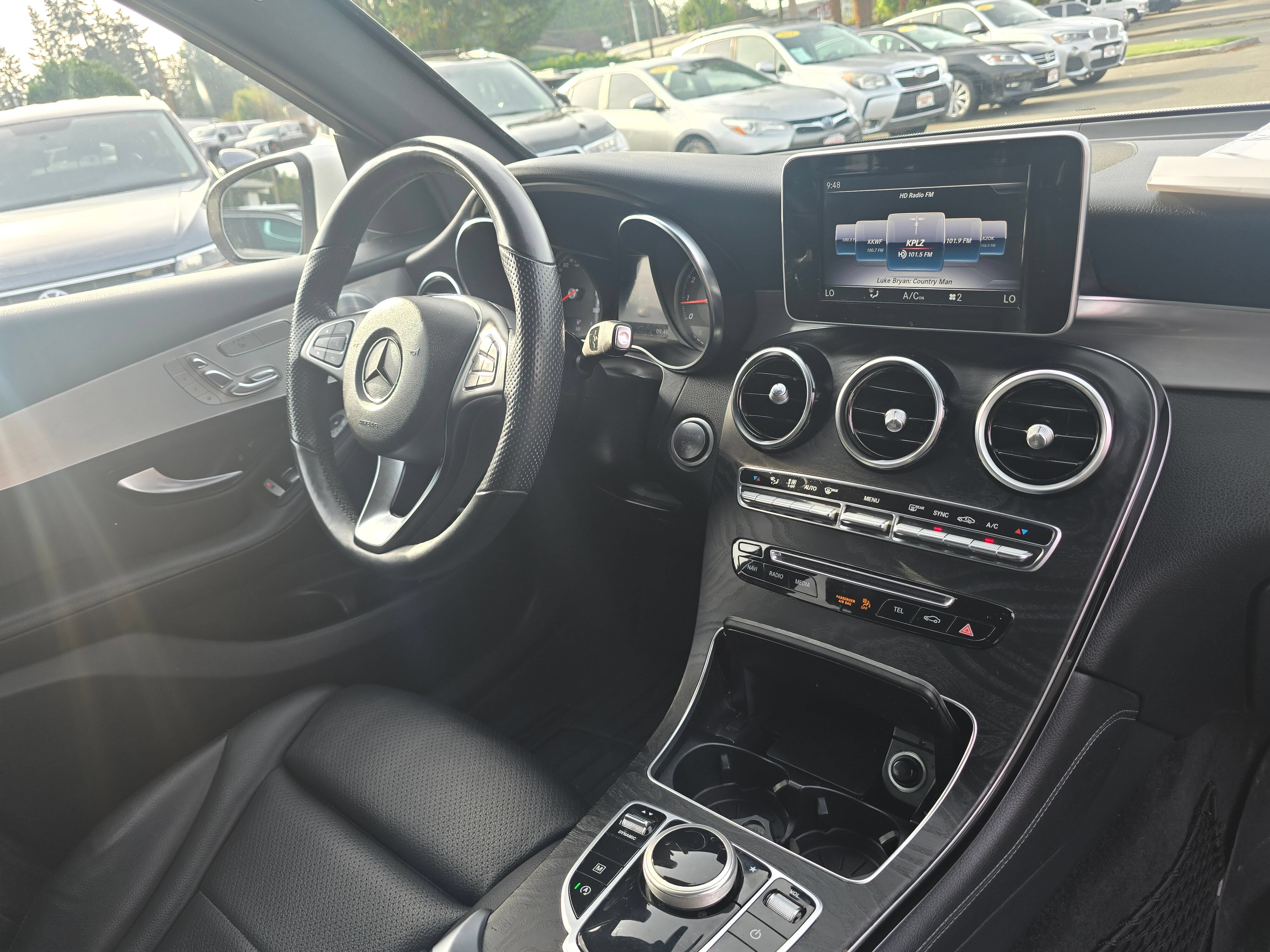 Used 2019 Mercedes-Benz GLC 300 4MATIC image 10