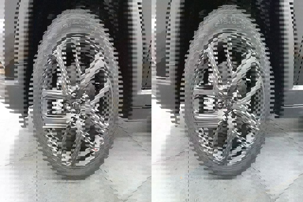 New 2026 Jeep Compass Latitude w/ Sun and Sound Group image 35