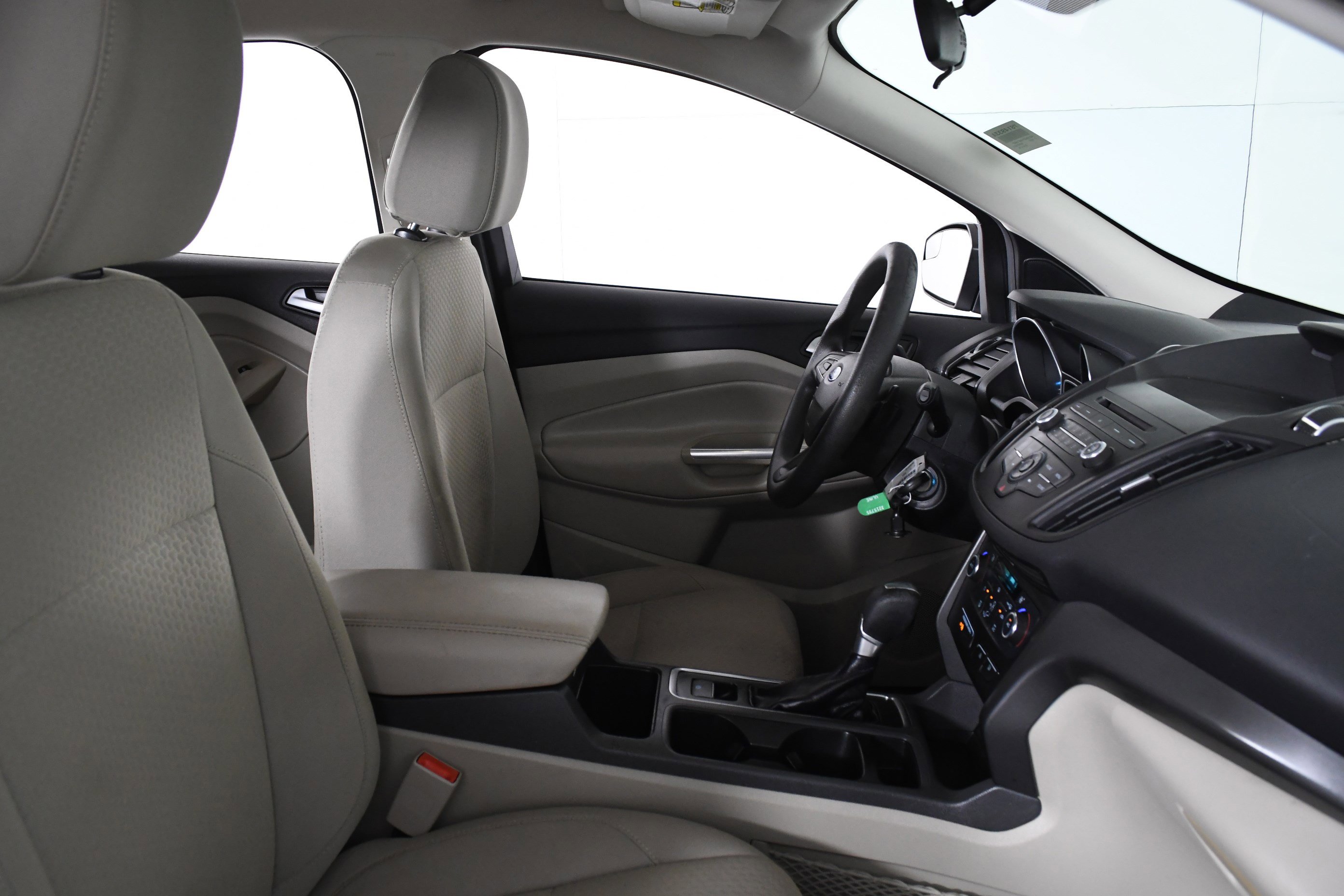 Used 2017 Ford Escape SE image 26