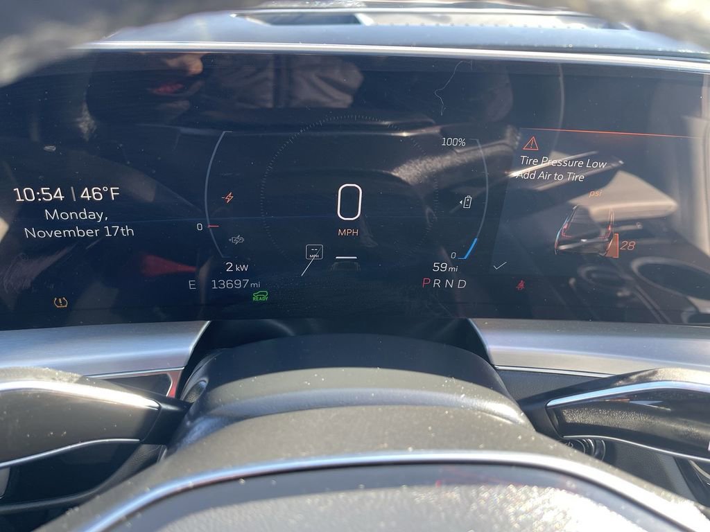 Certified 2024 Cadillac Lyriq Luxury image 22