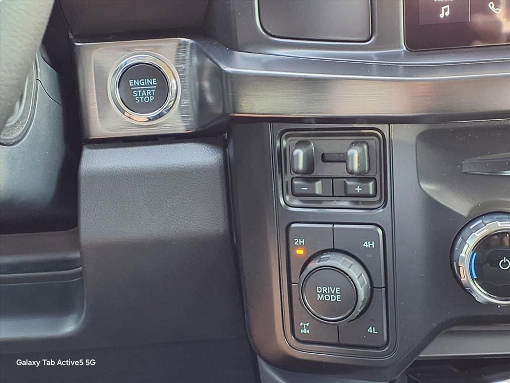 New 2026 Ford F350 Lariat w/ Black Appearance Package image 12