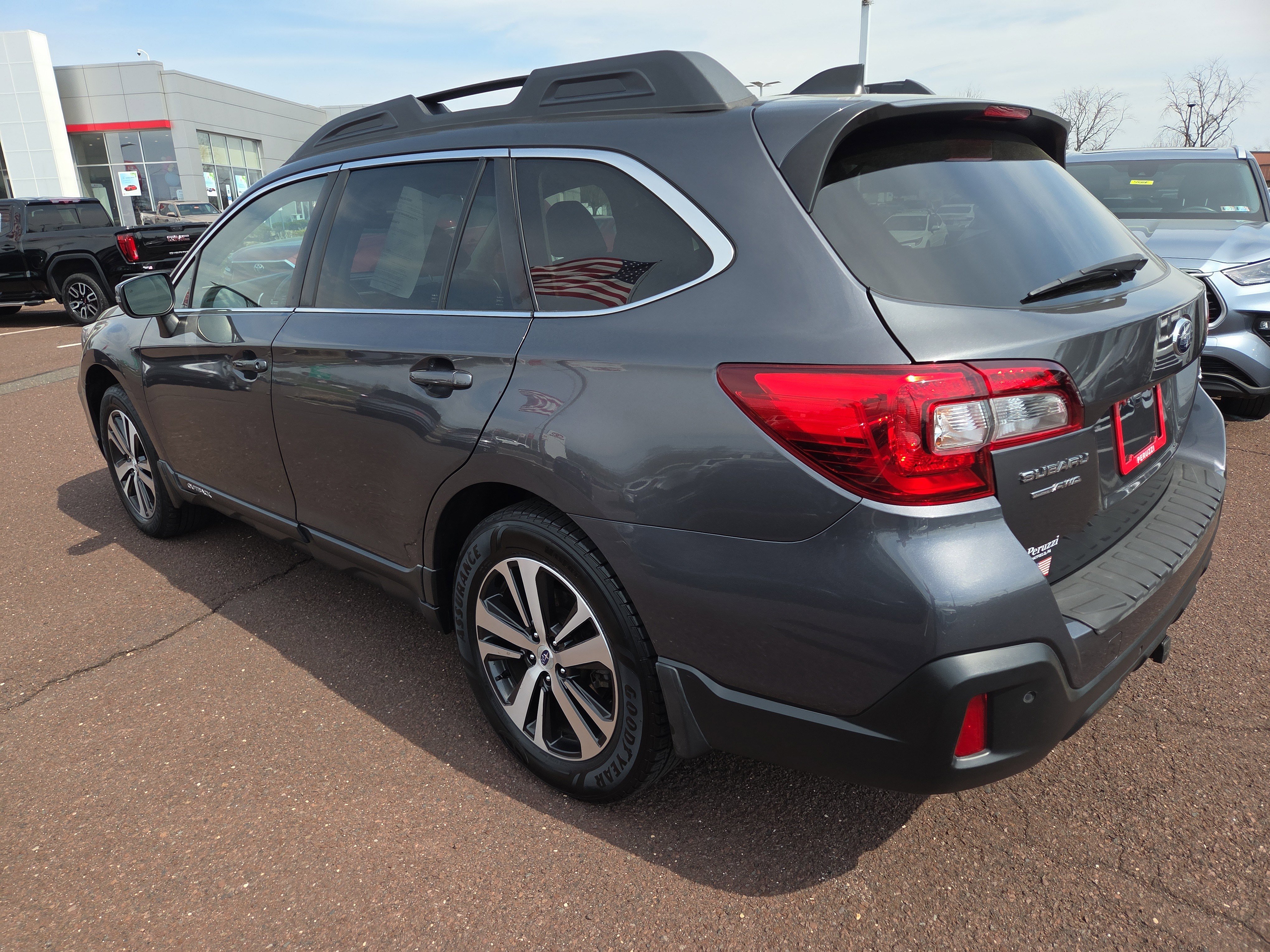 Used 2019 Subaru Outback 2.5i Limited w/ Popular Package #2 AWD/4WD image 5