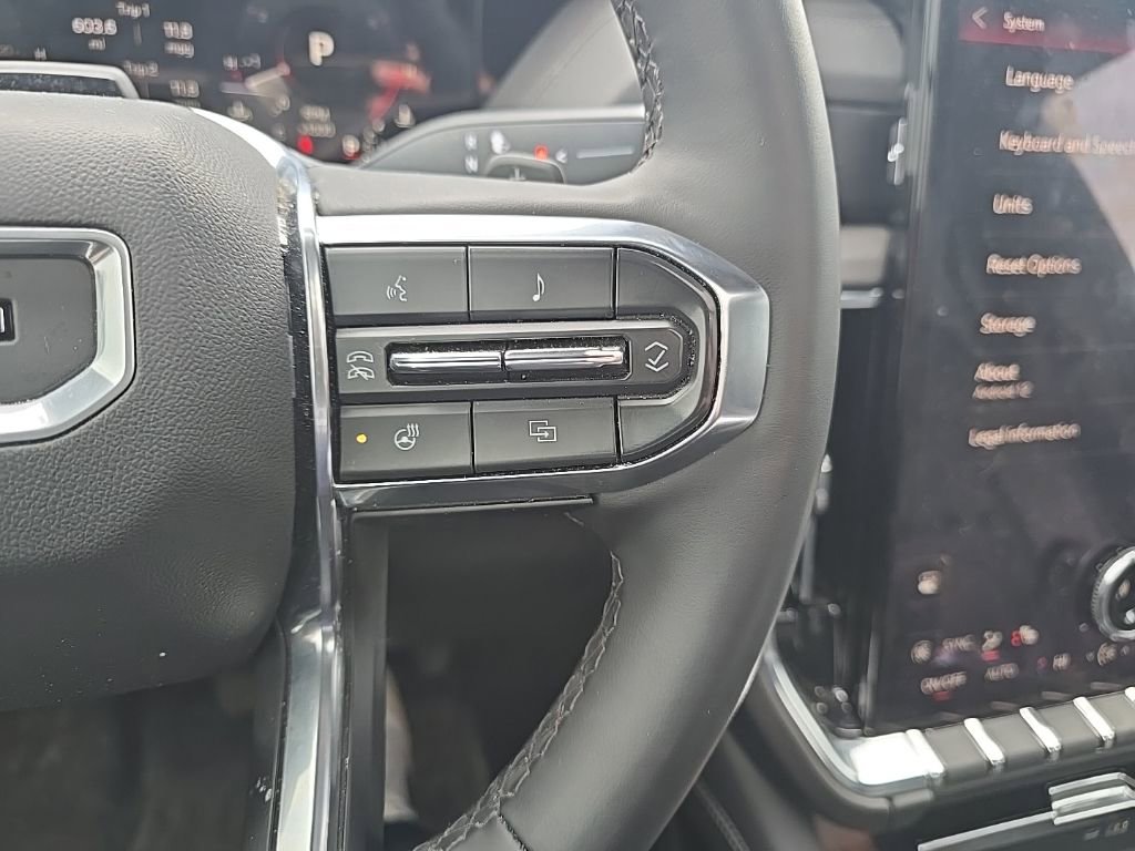 Used 2025 GMC Yukon XL Denali w/ Denali Reserve Package image 22