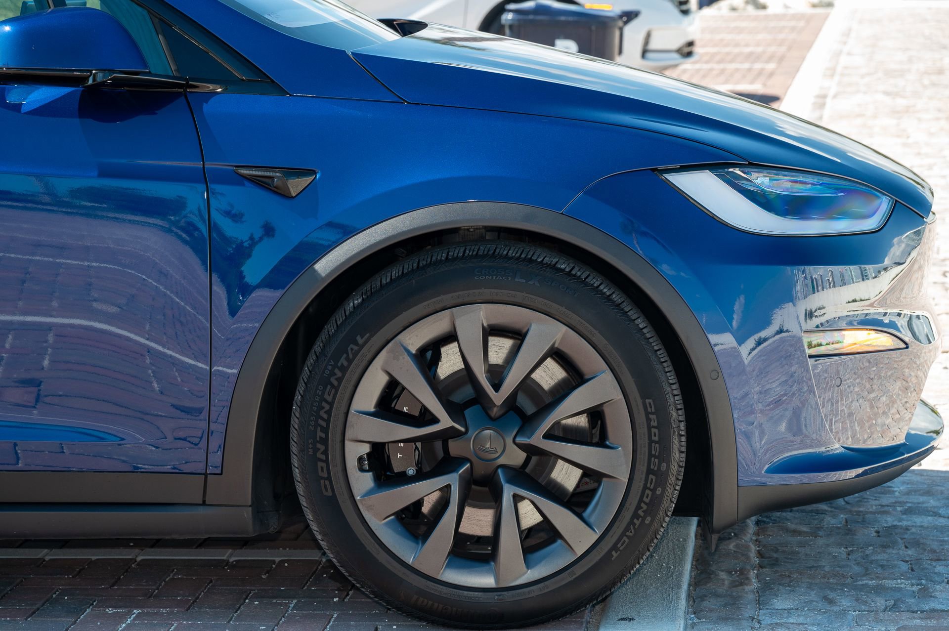 Used 2022 Tesla Model X Long Range image 39