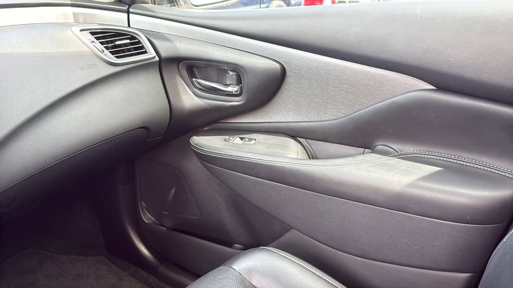 Used 2019 Nissan Murano SL w/ SL Technology Package FWD image 28