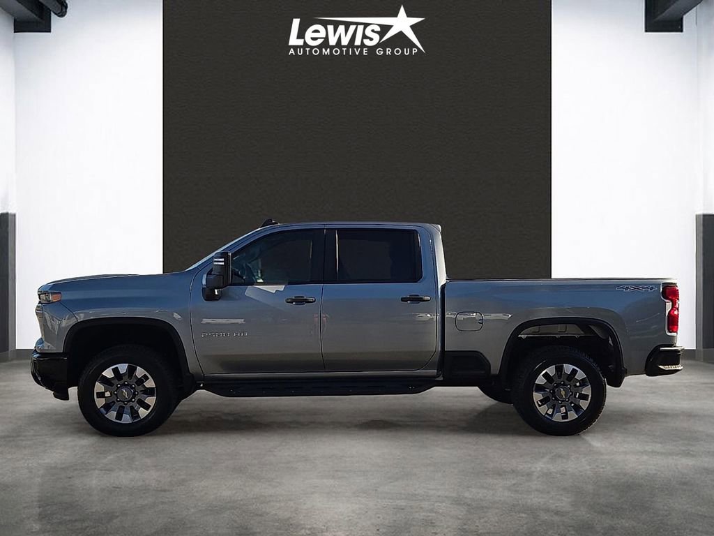 Used 2024 Chevrolet Silverado 2500 Custom w/ Custom Convenience Package image 2
