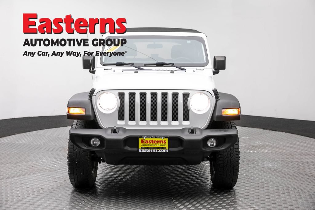 Used 2018 Jeep Wrangler Unlimited Sport S AWD/4WD image 2